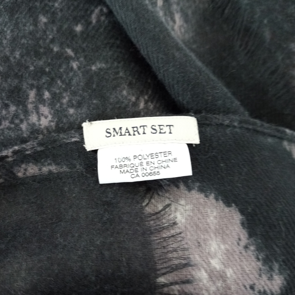FREE ADD ON! Tie-dye Smart Set scarf - Picture 4 of 4